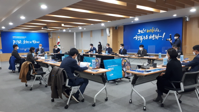 [크기변환]통영시장,경남청년임팩트투자펀드 결성총회 참석2.jpg