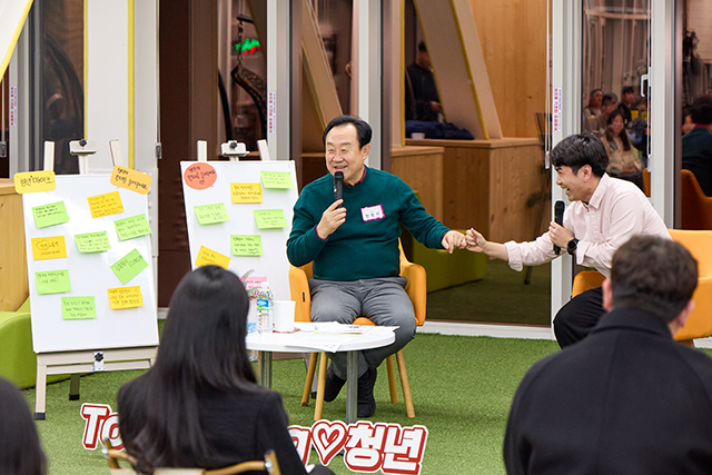청년간담회.jpg
